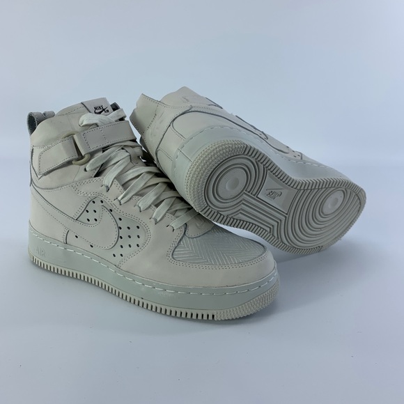 Nike Shoes - Nike Women Air Force 1 Hightop Size 8.5 Ivory
